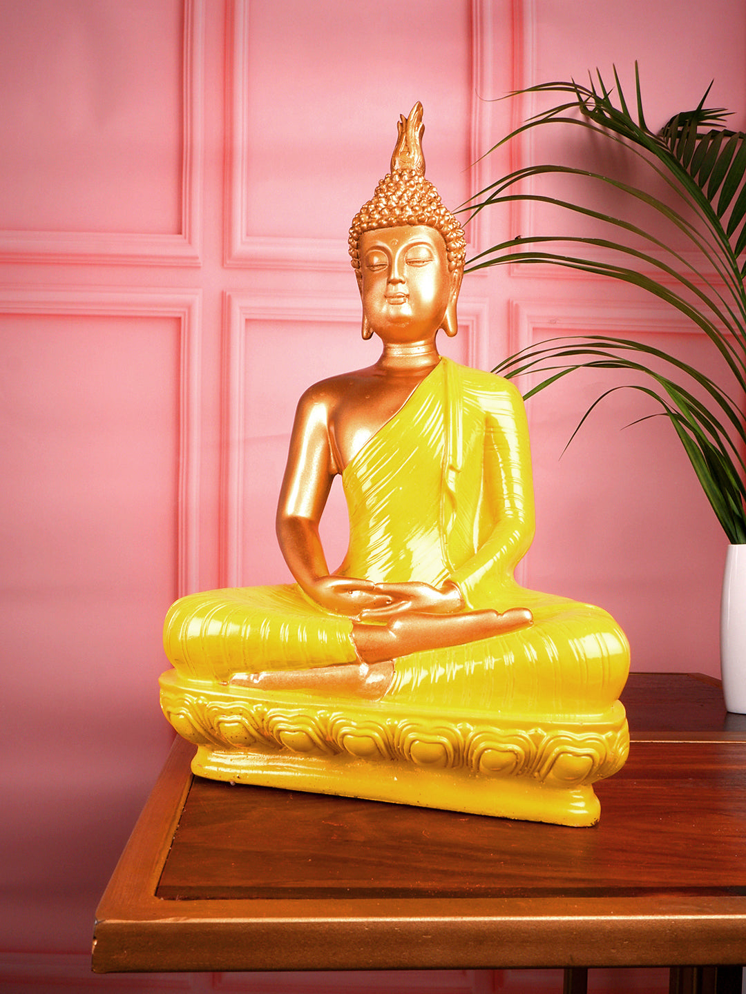 The white ink decor premium Buddha figurine