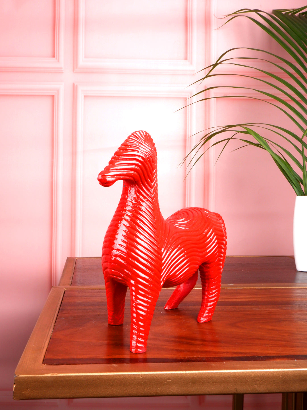 The white ink decor premium Zebra figurine